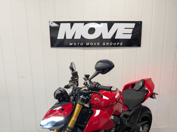 DUCATI STREETFIGHTER V4S 4