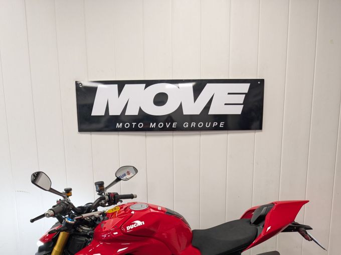 DUCATI STREETFIGHTER V4S 4
