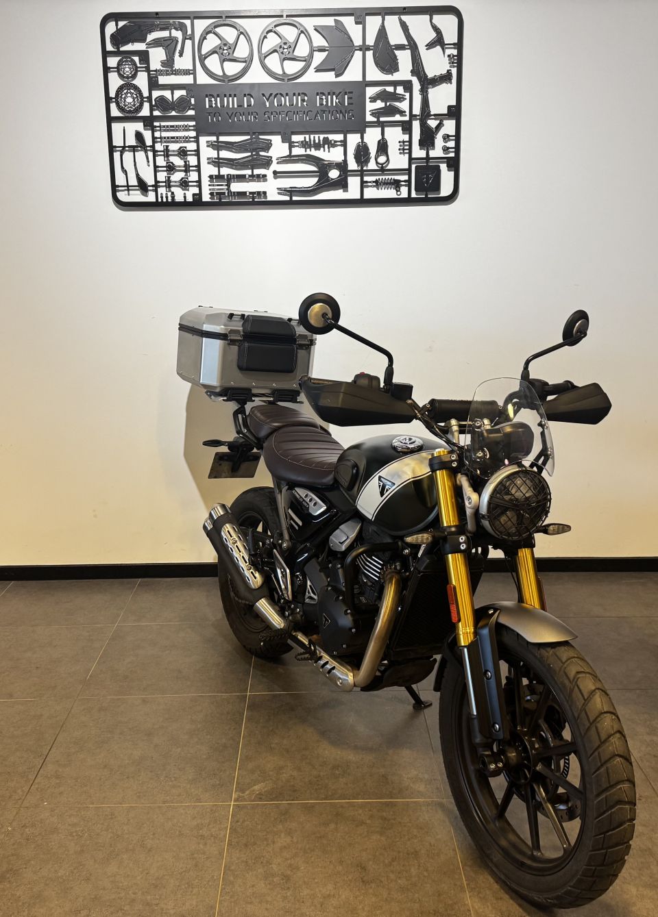 TRIUMPH Scrambler 400 X 4