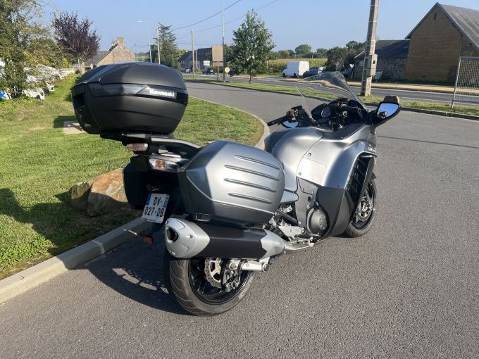 KAWASAKI GTR 1400 4