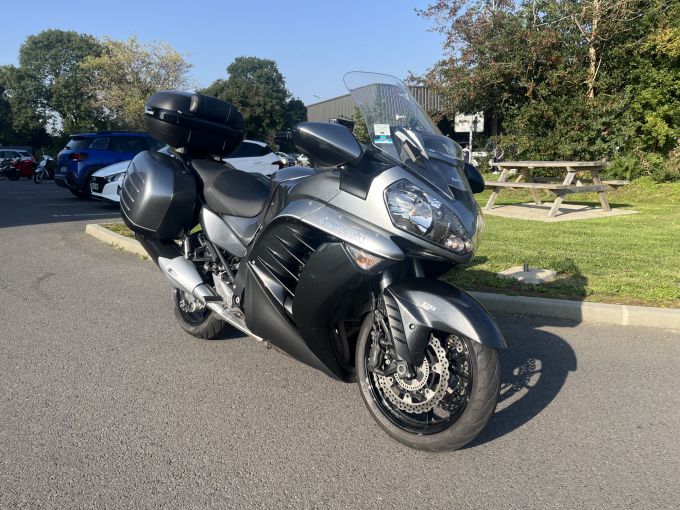 KAWASAKI GTR 1400 4