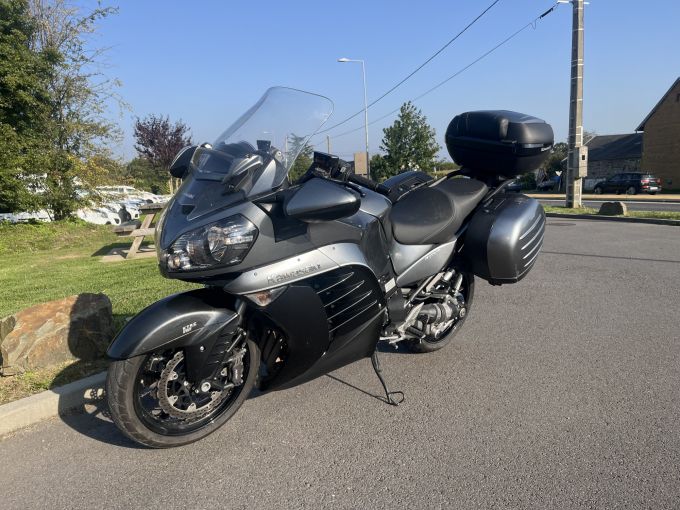 KAWASAKI GTR 1400 4