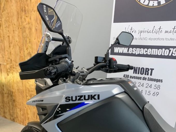 SUZUKI DL V-STROM 1050 4