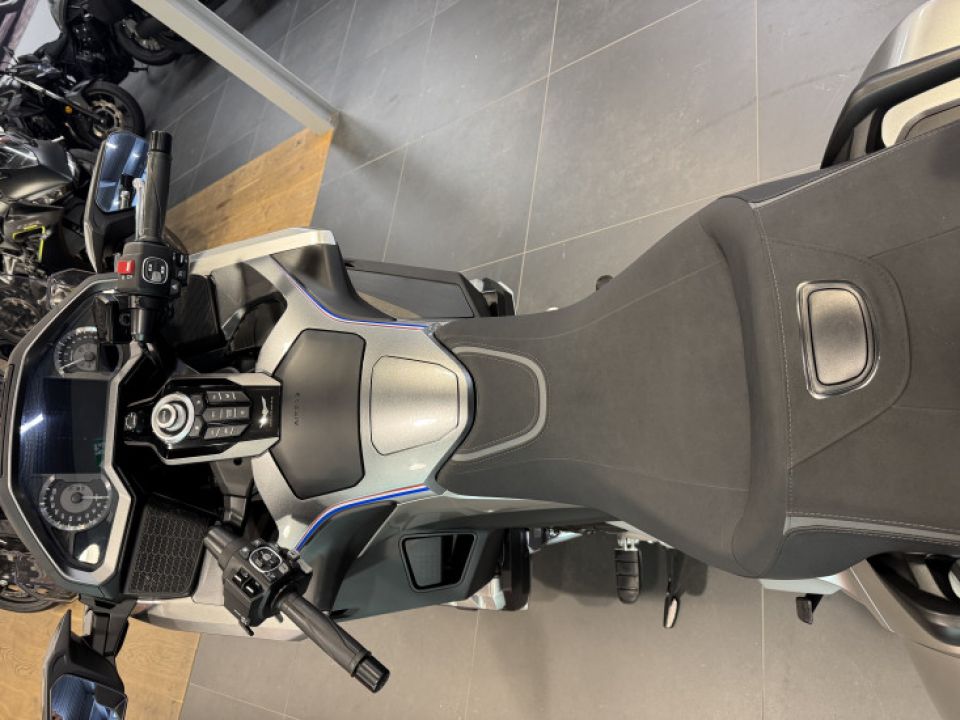 HONDA GoldWing Touring DCT Airbag 4