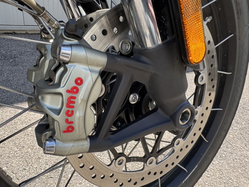 TRIUMPH SCRAMBLER 1200 XC 4