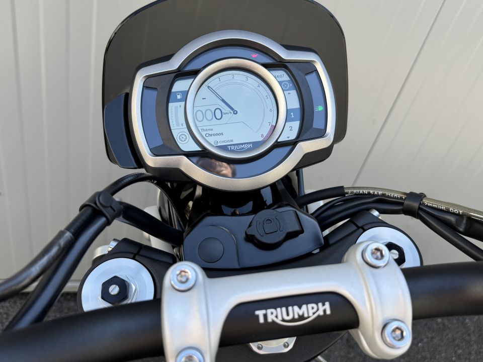 TRIUMPH SCRAMBLER 1200 XC 4