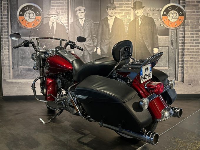HARLEY-DAVIDSON TOURING ROAD KING 1584 CLASSIC 4