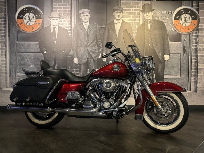 HARLEY-DAVIDSON TOURING ROAD KING 1584 CLASSIC 4