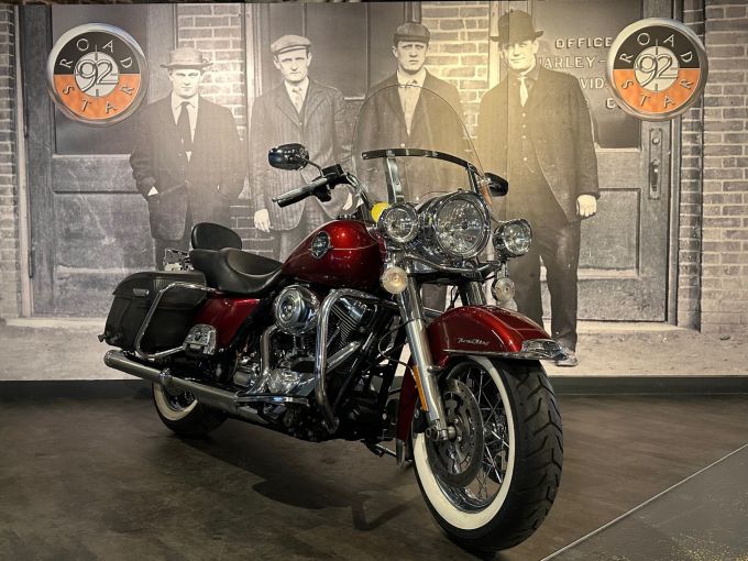 HARLEY-DAVIDSON TOURING ROAD KING 1584 CLASSIC 4