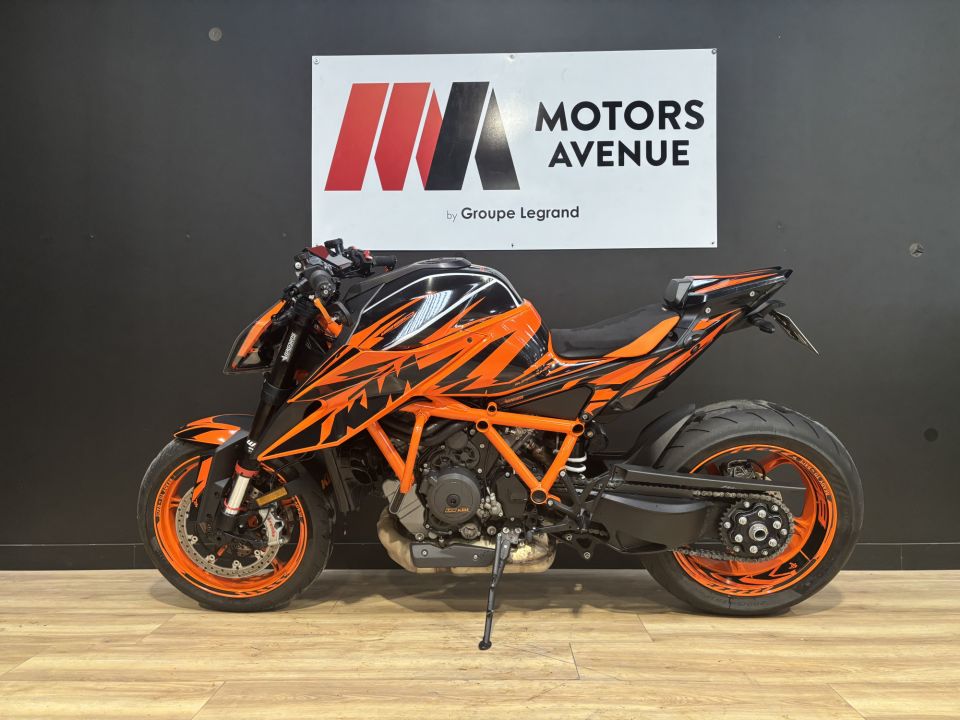 KTM 1290 SUPER DUKE R 4