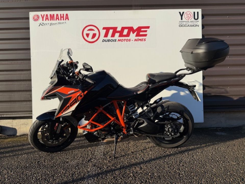 KTM 1290 SUPER DUKE GT 4