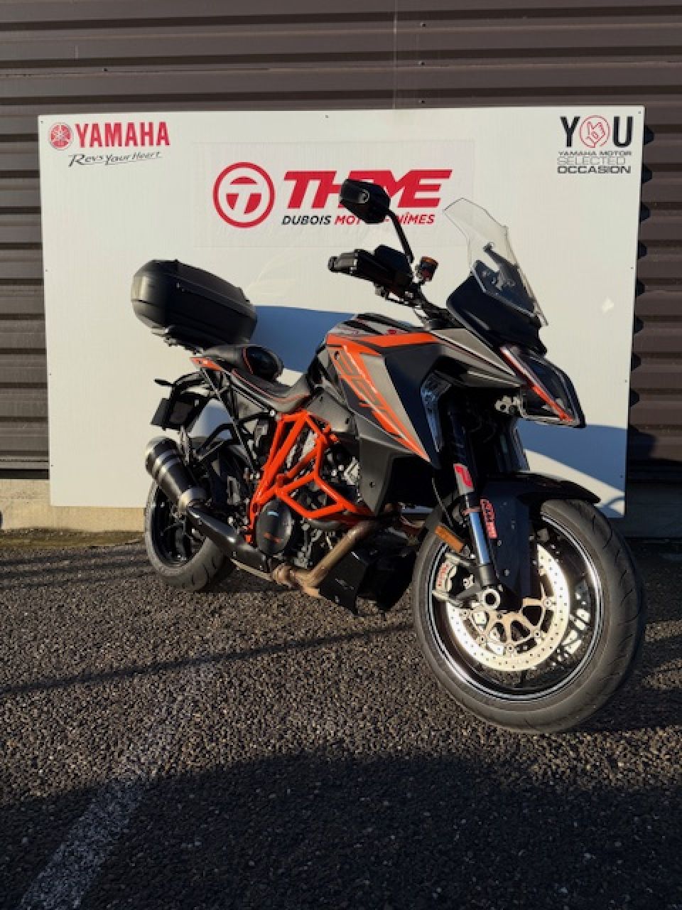 KTM 1290 SUPER DUKE GT 4