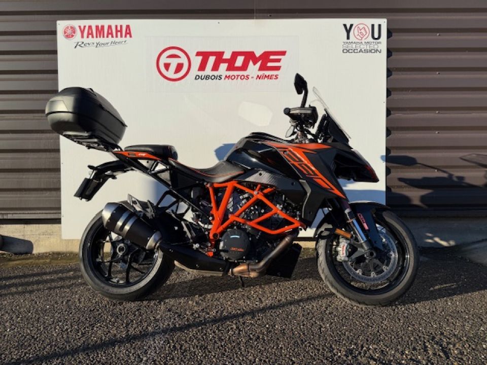 KTM 1290 SUPER DUKE GT 4