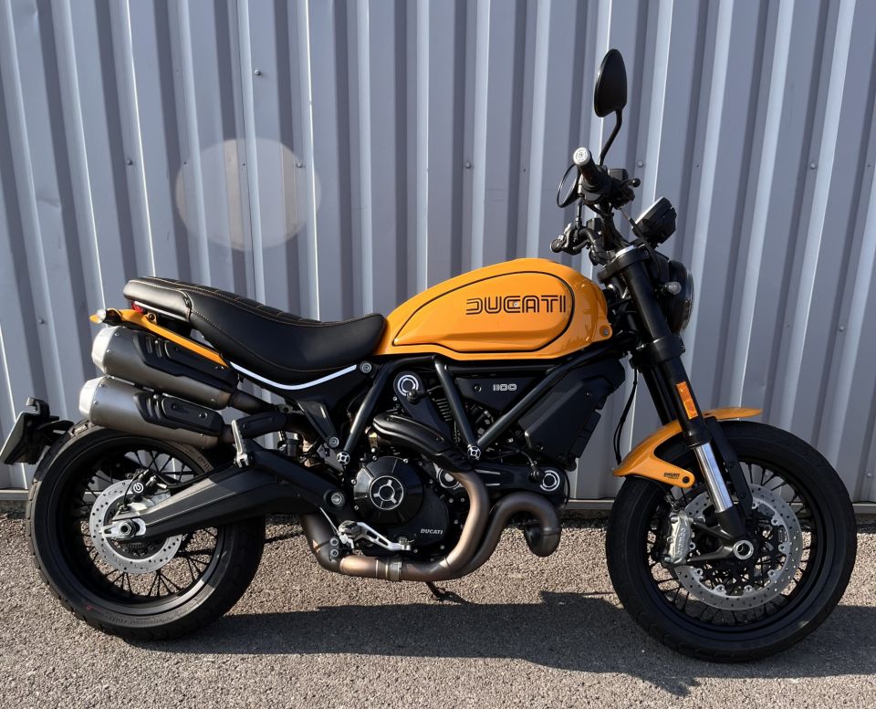 DUCATI SCRAMBLER 4