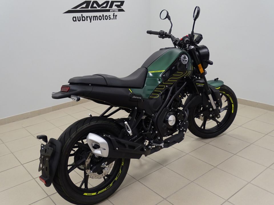 BENELLI LEONCINO 125 4