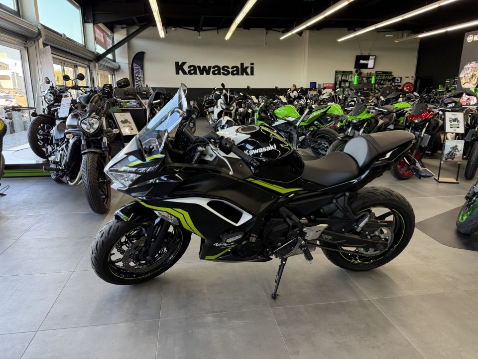 KAWASAKI NINJA 650 4