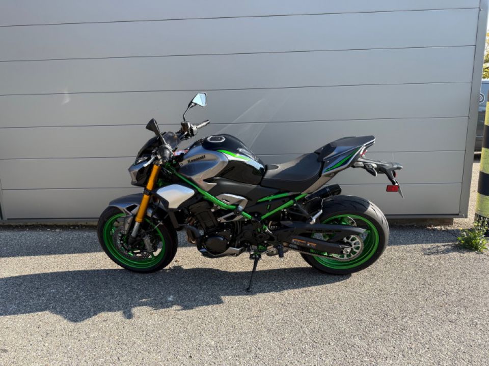 KAWASAKI Z900 SE 4