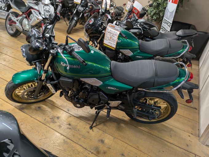 KAWASAKI Z 650 4
