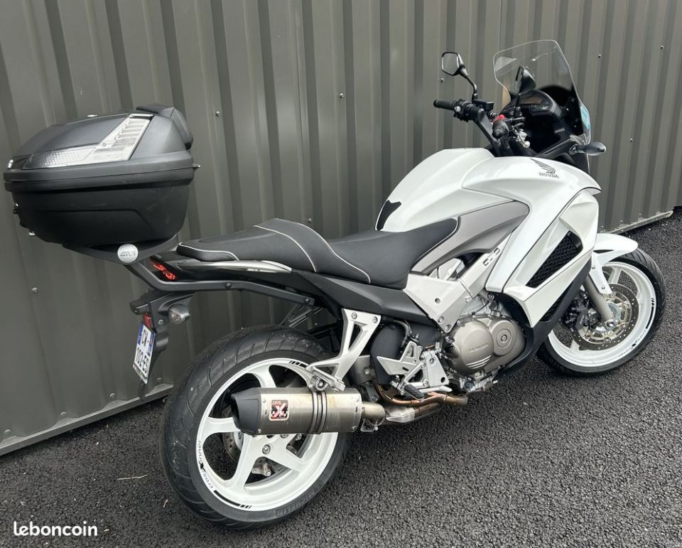 HONDA VFR 800 X 4