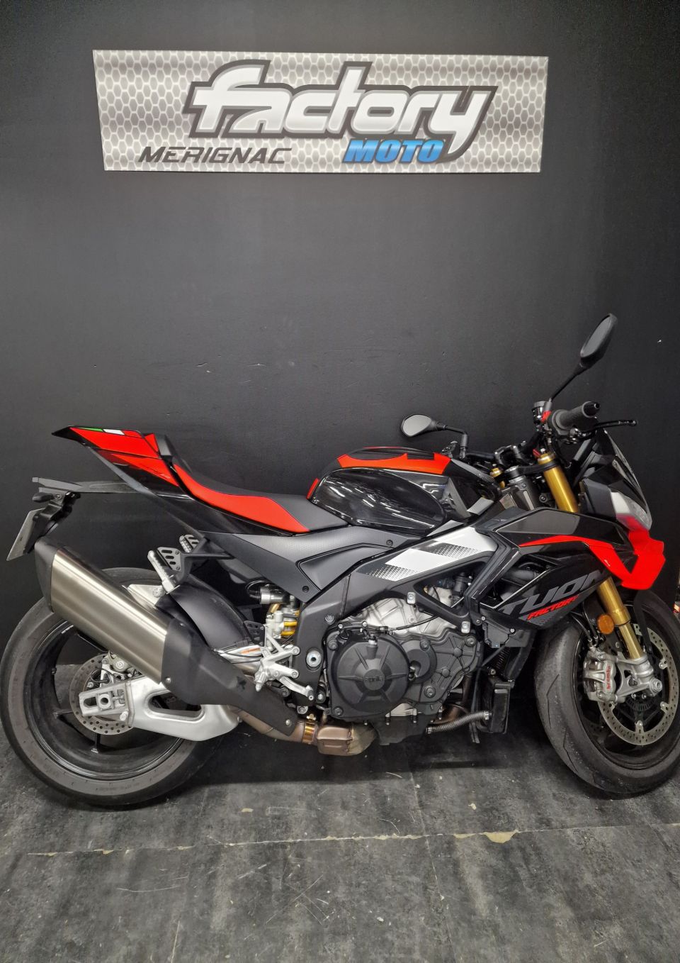 APRILIA TUONO 1000 FACTORY 4