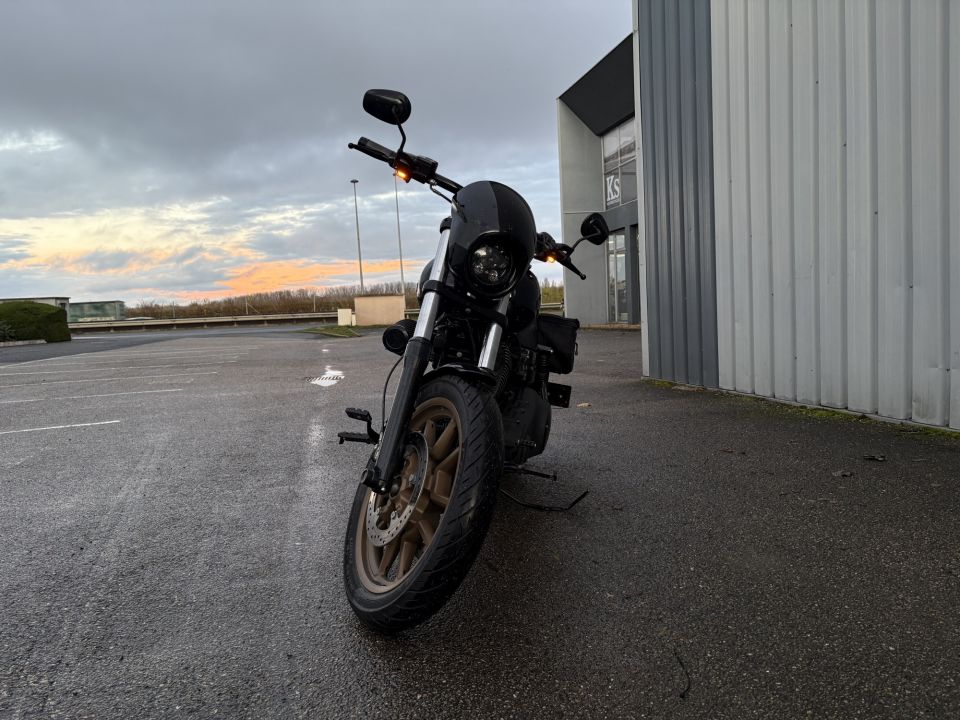 HARLEY-DAVIDSON DYNA LOW RIDER 1800 S 4
