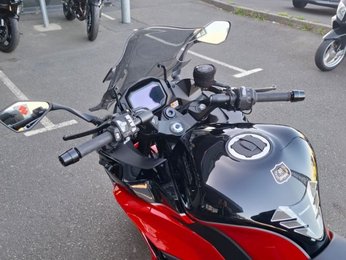 KAWASAKI NINJA 1100 4