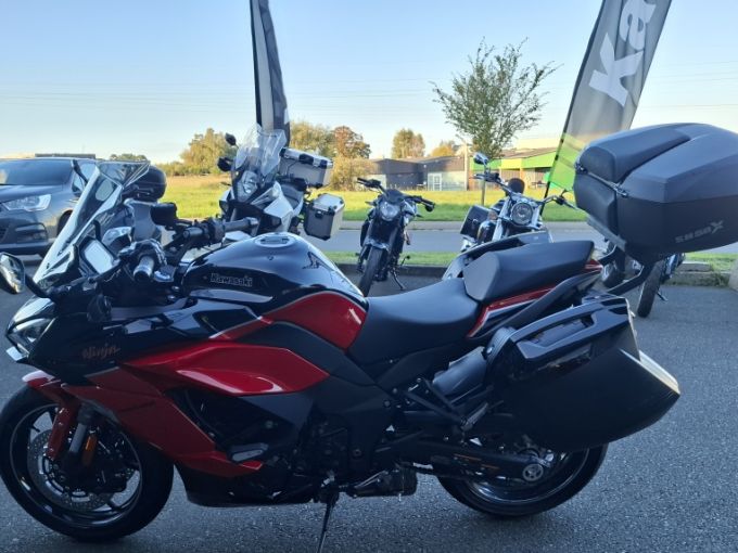 KAWASAKI NINJA 1100 4