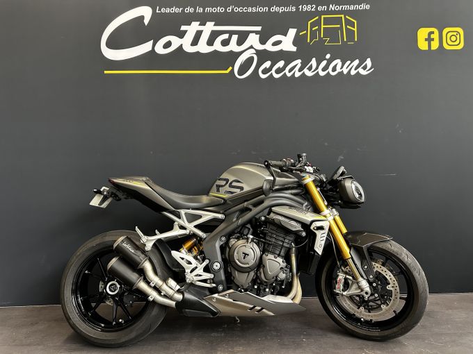 TRIUMPH SPEED TRIPLE 1200 RS 4