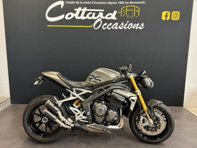 TRIUMPH SPEED TRIPLE 1200 RS 4