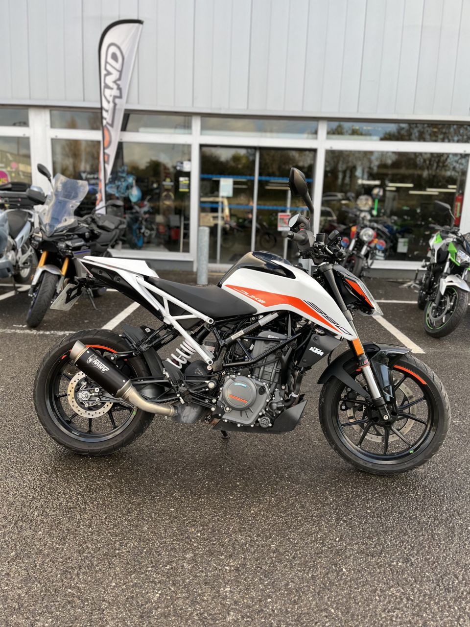 KTM 390 DUKE 4