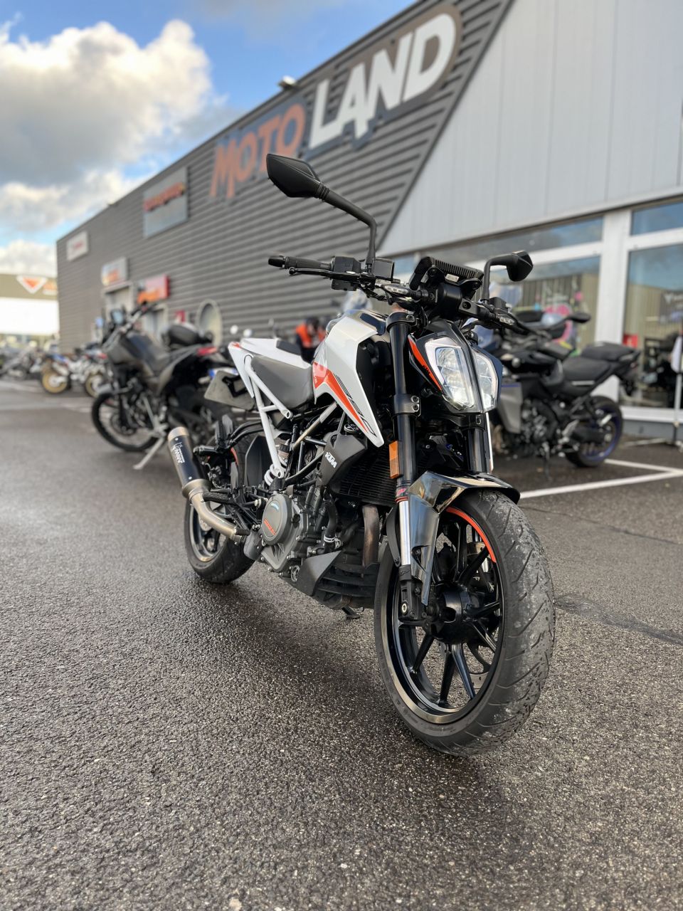 KTM 390 DUKE 4