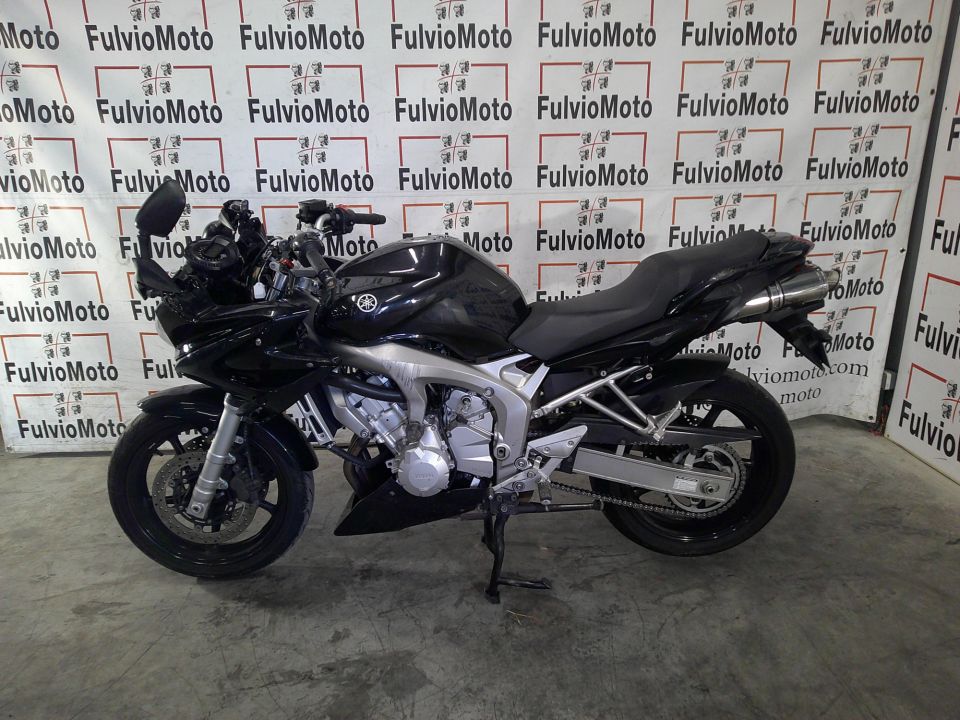 YAMAHA FZ6 600 FAZER S2 4