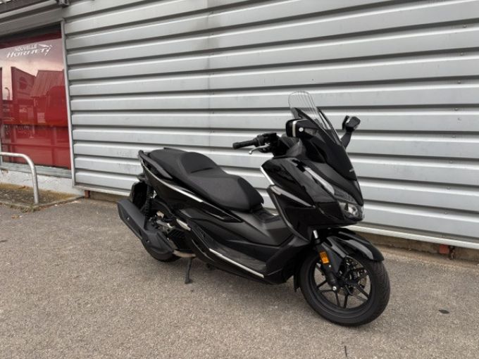 HONDA FORZA 125 ABS 4