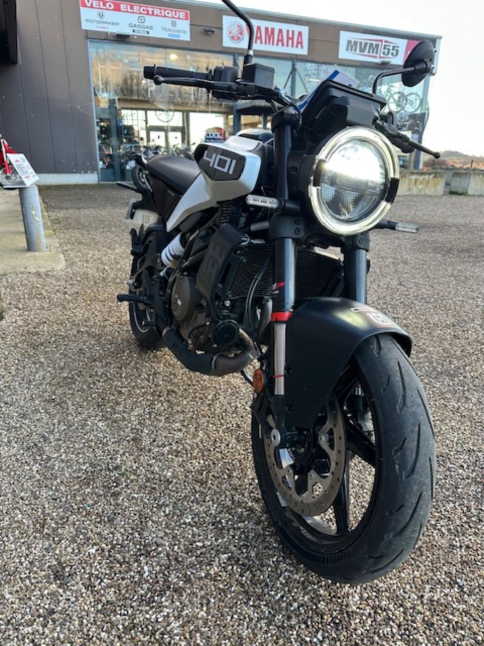 HUSQVARNA 401 VITPILEN A2 4