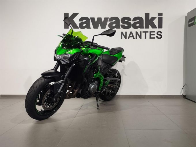 KAWASAKI Z900 4