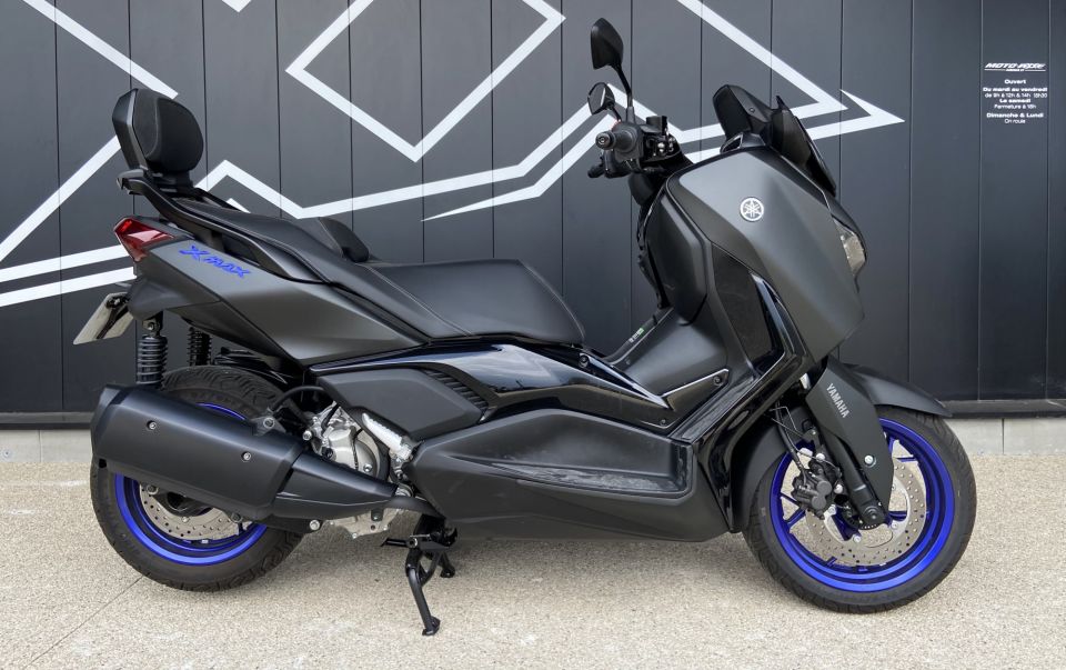 YAMAHA XMAX 300 4