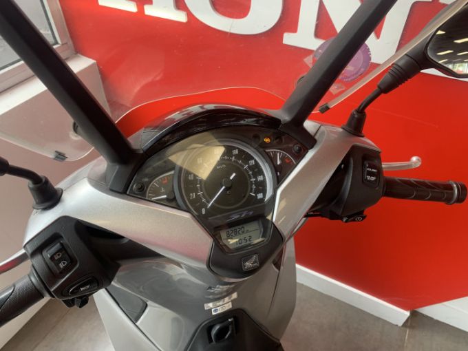 HONDA SH125i 4