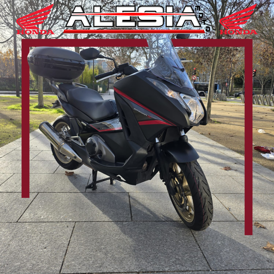 HONDA INTEGRA 750 S 4