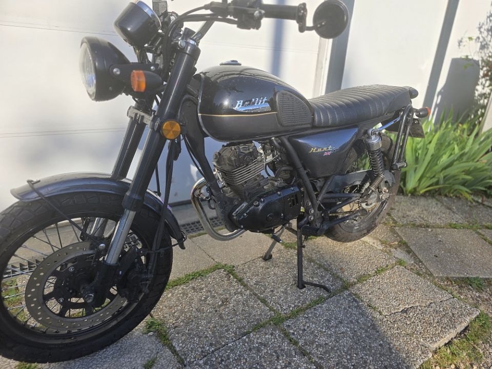 BULLIT MOTORCYCLES HUNT S 4