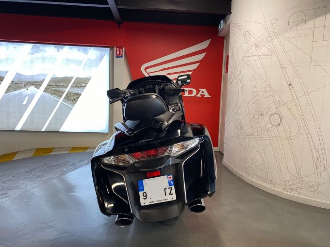 HONDA F6B GOLDWING 4