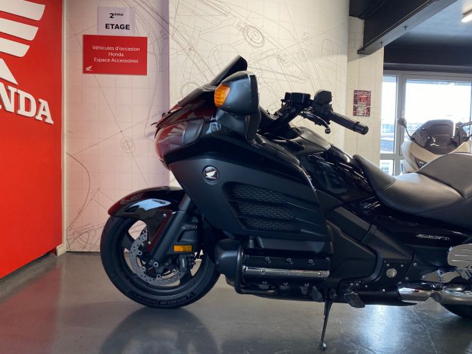 HONDA F6B GOLDWING 4