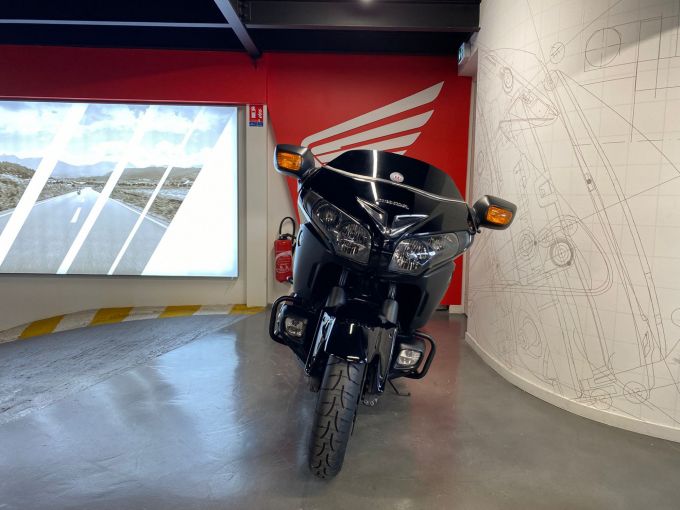 HONDA F6B GOLDWING 4