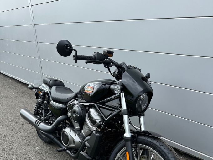 HARLEY-DAVIDSON SPORTSTER NIGHTSTER 975 4