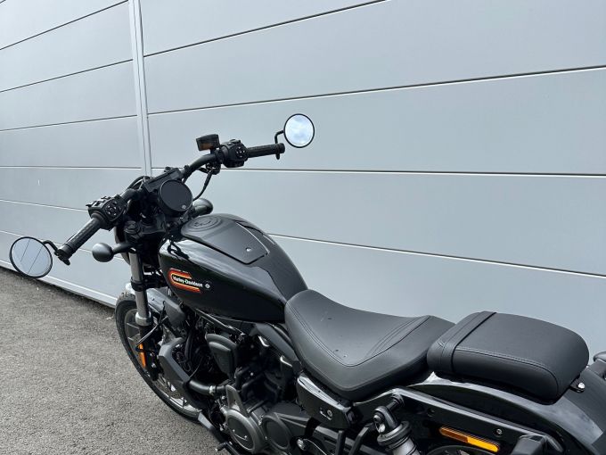 HARLEY-DAVIDSON SPORTSTER NIGHTSTER 975 4