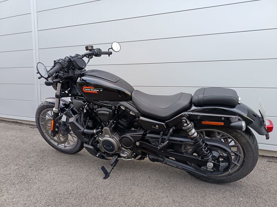 HARLEY-DAVIDSON SPORTSTER NIGHTSTER 975 4