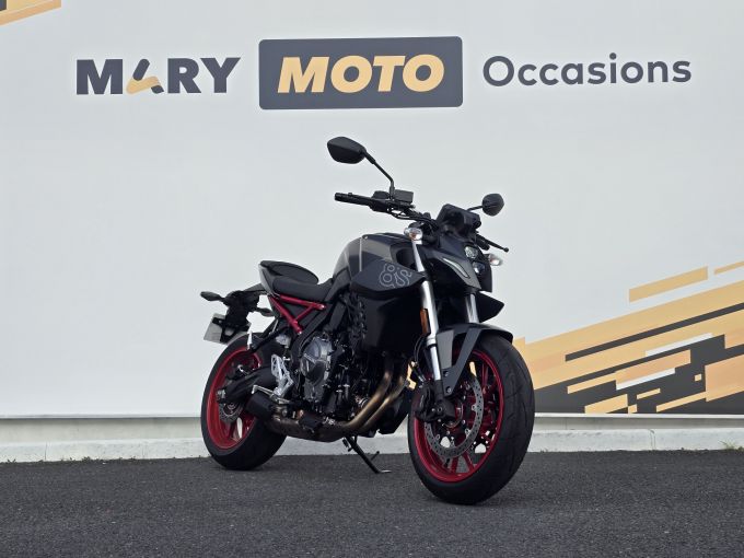 SUZUKI GSX-8S 4