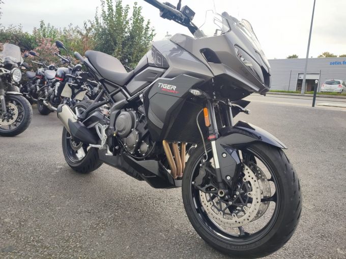 TRIUMPH TIGER 800 4