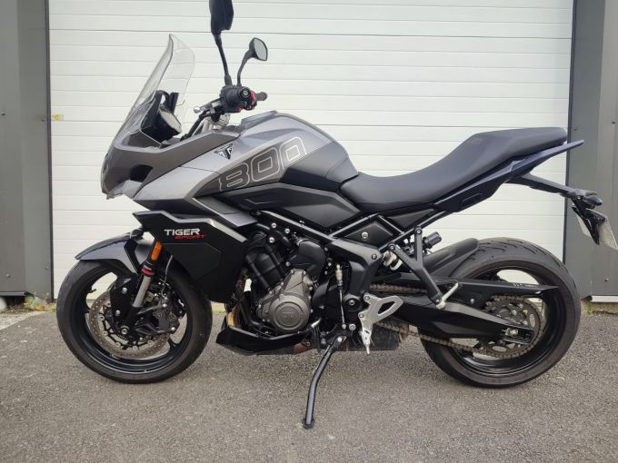 TRIUMPH TIGER 800 4