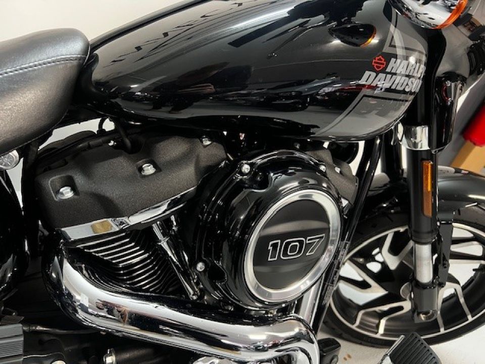 HARLEY-DAVIDSON SOFTAIL SPORT GLIDE 1745 4