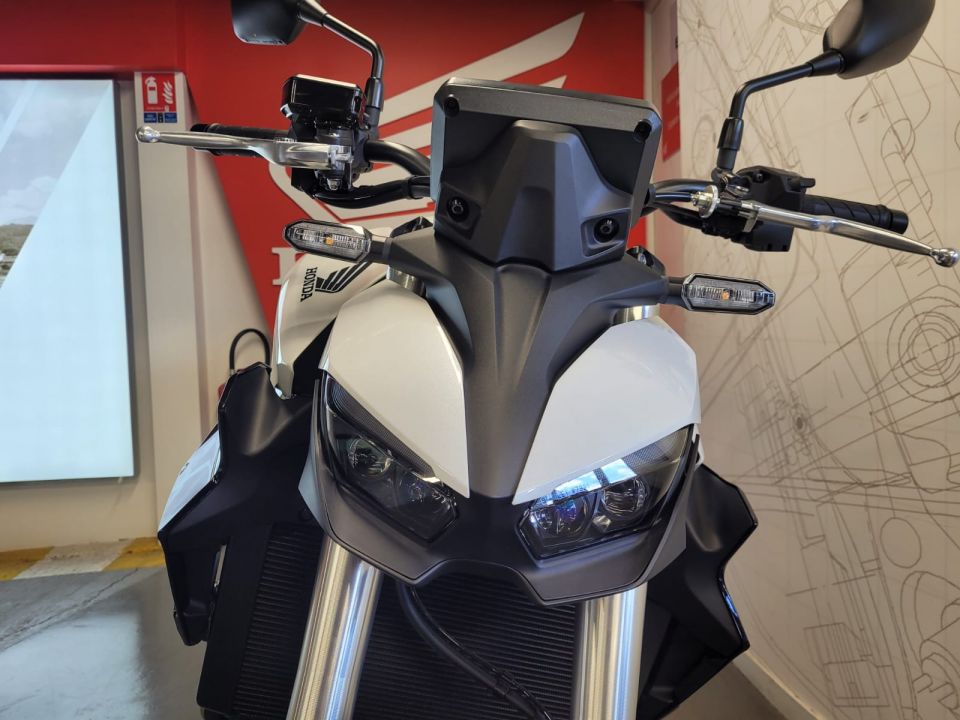 HONDA CB 1000 Hornet 4